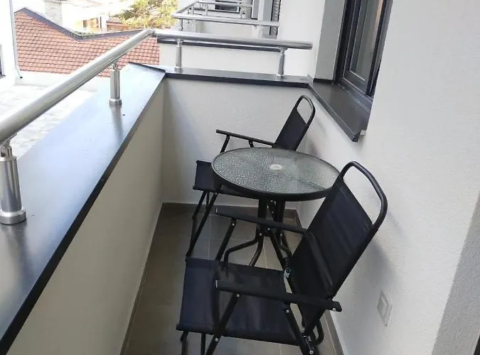 Διαμέρισμα Garden Hill